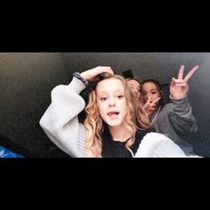 Meet your Posher, Jasmine